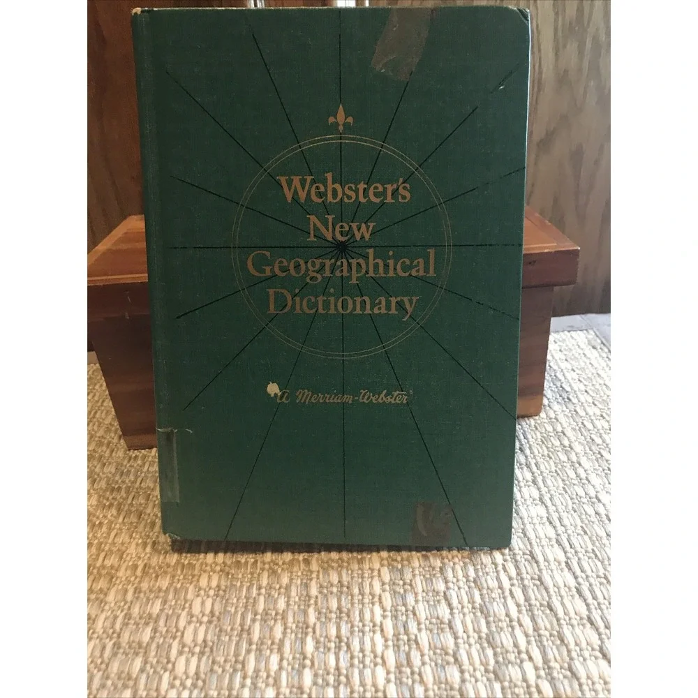 Websters New Geographical Dictionary A Merriam‎ Webster Vintage Book
